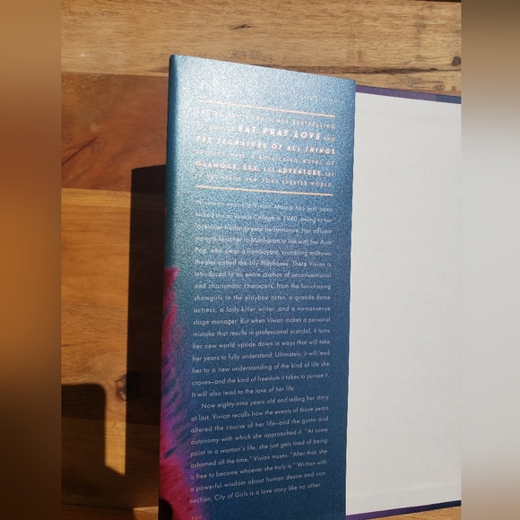 BOOK BUNDLE - CITY GIRLS & THREE WOMEN - HARDCOVER FICTION - Picture 4 of 5